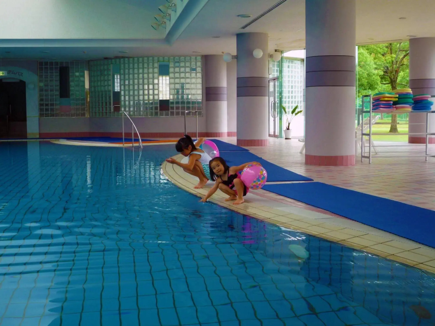 Rosa Blanca (Formerly Palm De Yume)