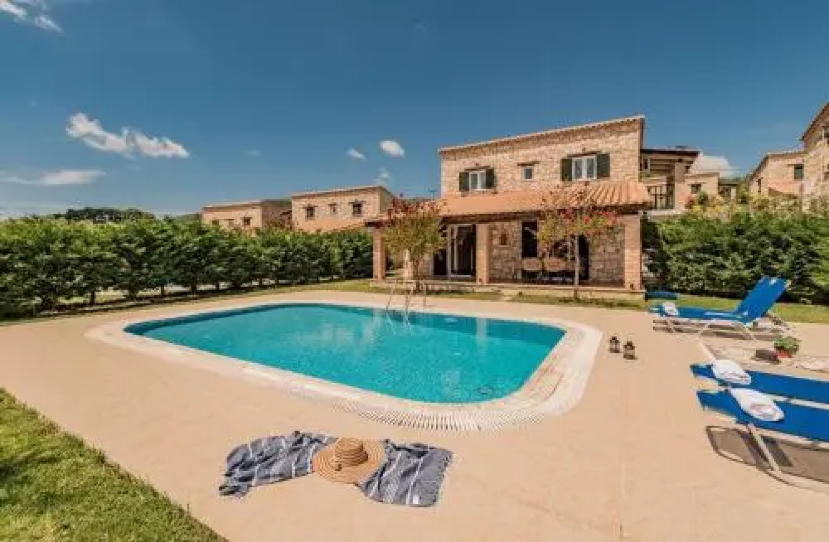 Rizolia Villas Lithakia