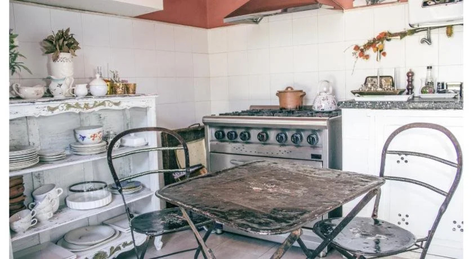 Habitaciones con Encanto, Espacio Mundano