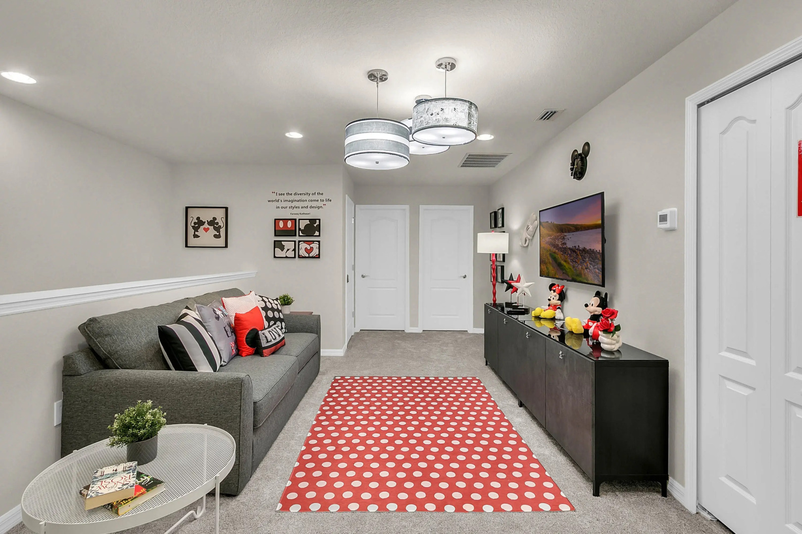 5 Bedrooms / 4.5 Bathrooms / Windsor at Westside (8928 SA), Kissimmee, US