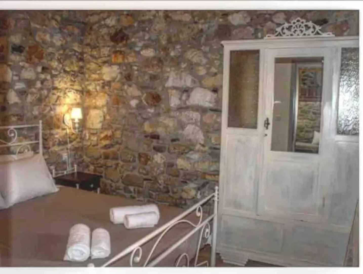 M&M STONE-Village House-Family-Vintage