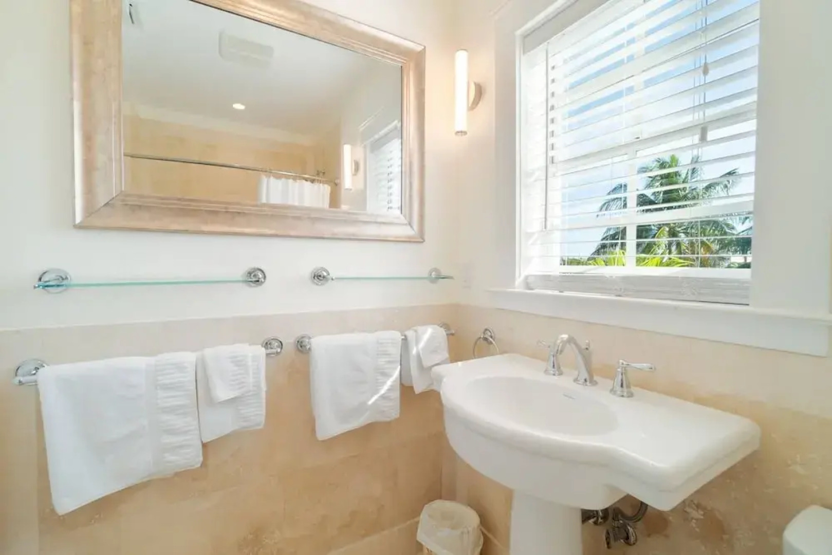 Charleston House, Beach, Shops & Restaurants, Downtown, The Square, Pool