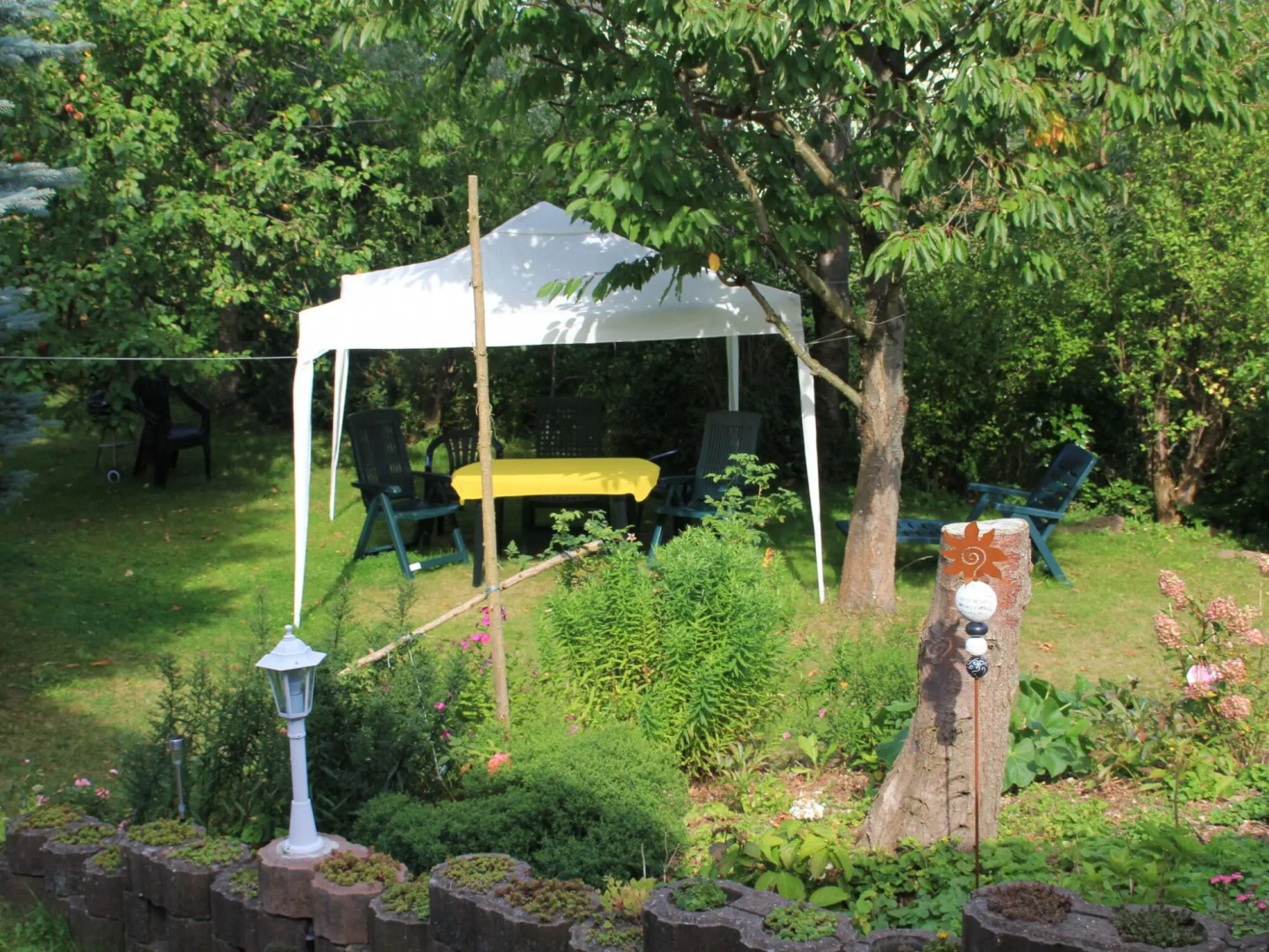 Sunny Holiday Apartment at the Forest Büdnerreihe