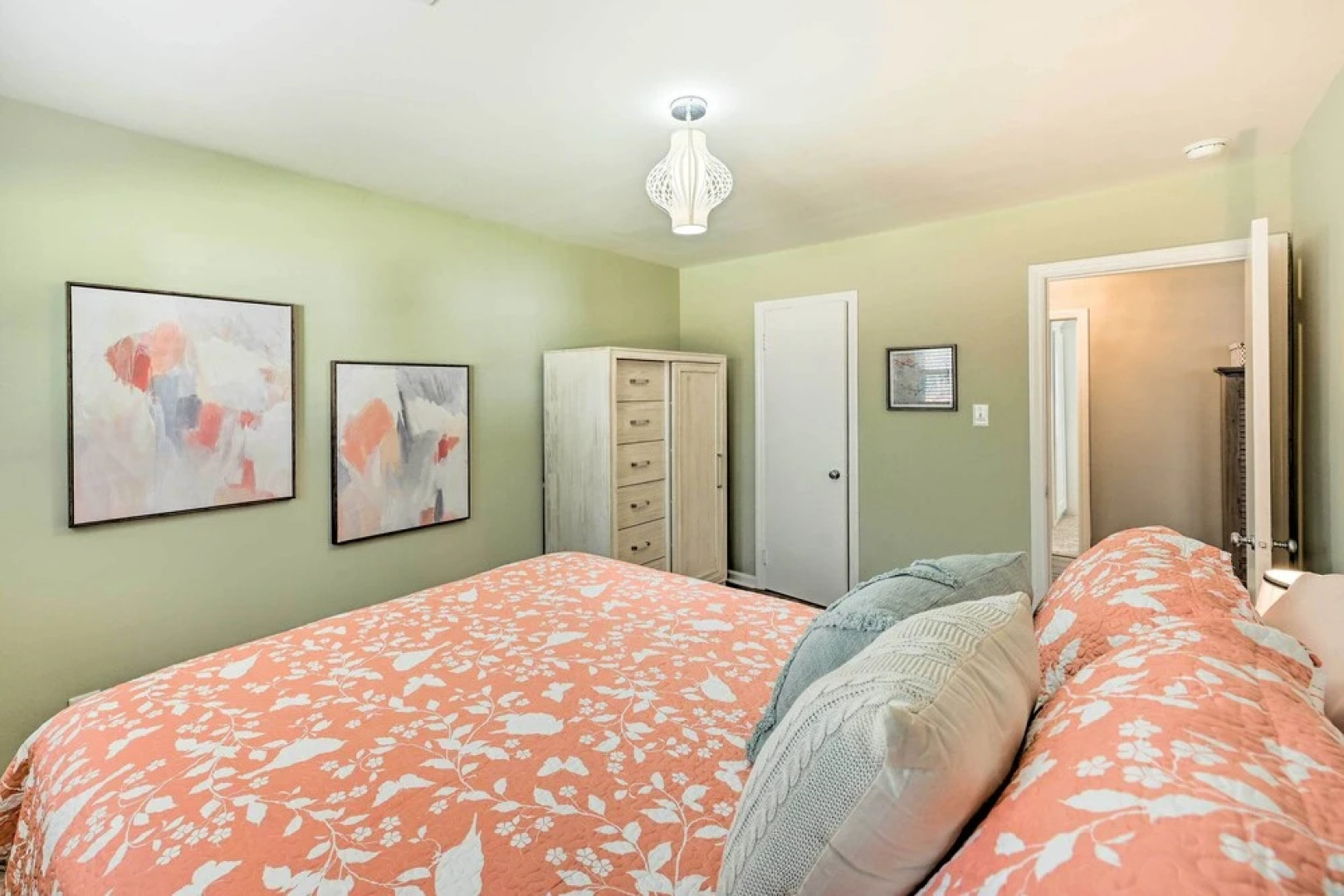 High Point Vacation Rental Near University!