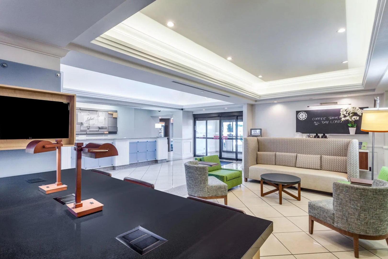 Holiday Inn Express Hauppauge-Long Island