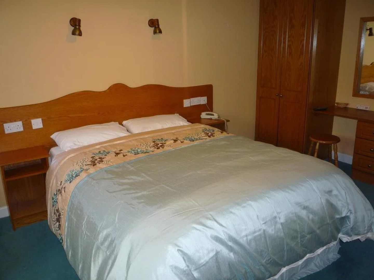 Diamond Hill Country House