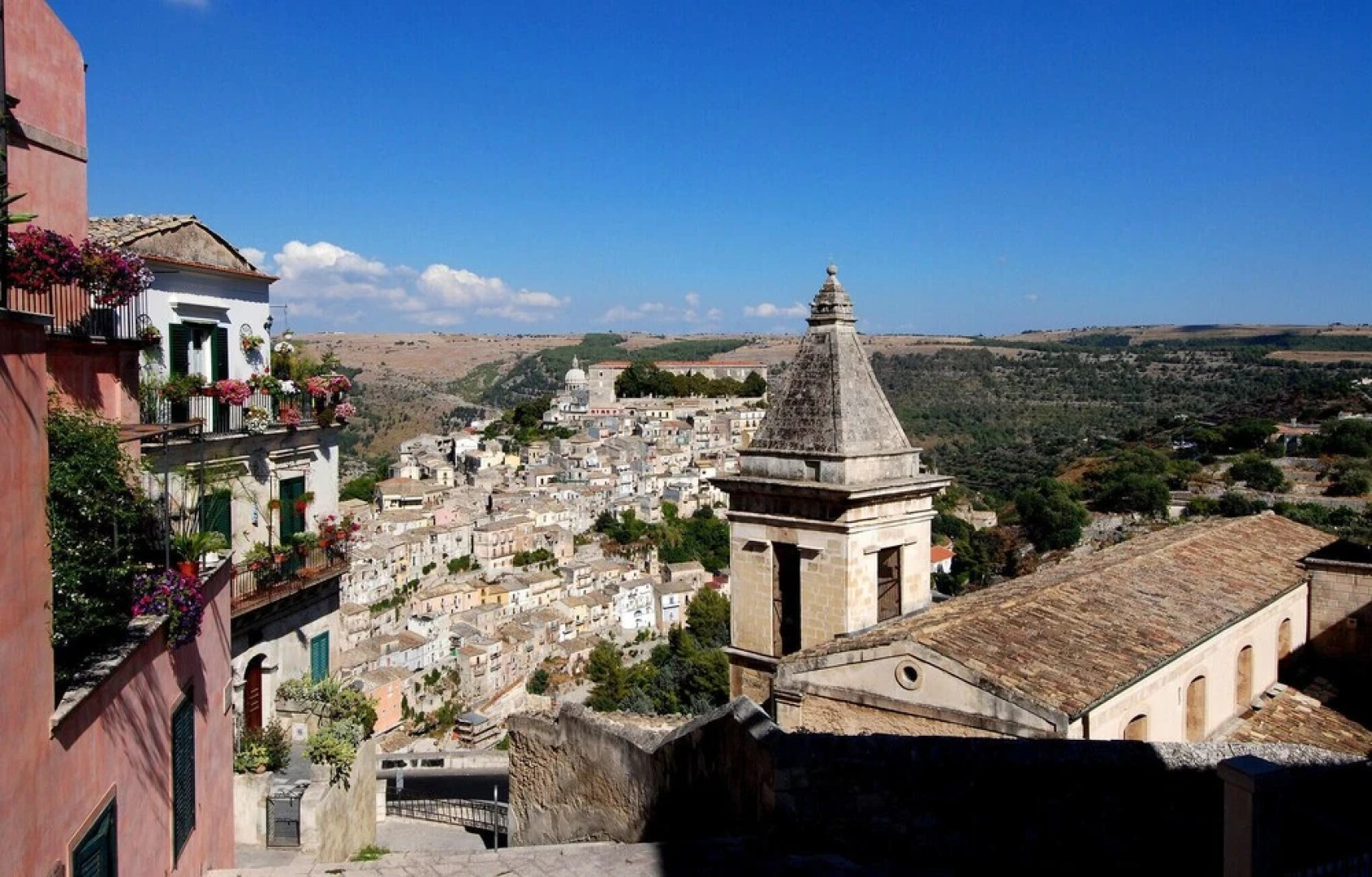 Nice Home in Modica With 2 Bedrooms, Wifi and Outdoor Swimming Pool