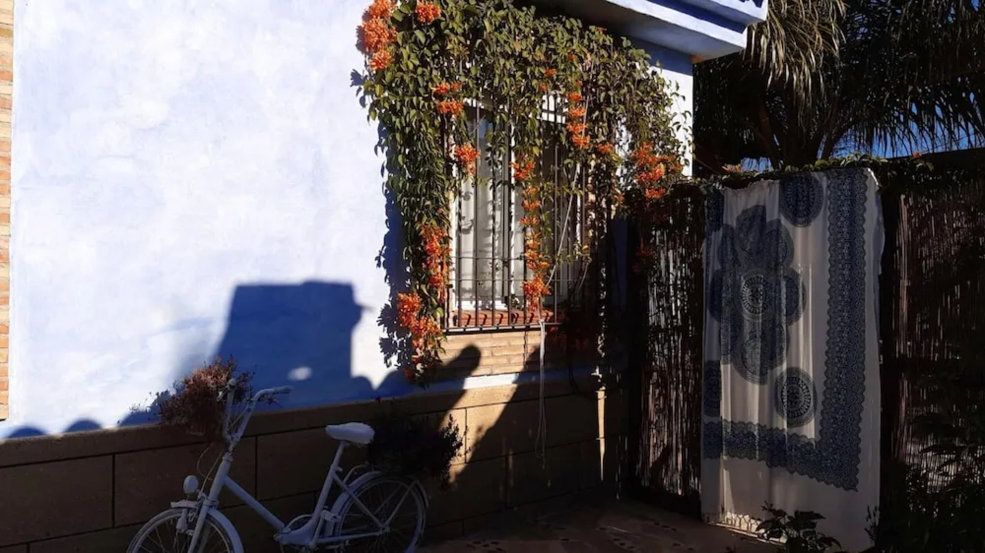 House With one Bedroom in Murcia, With Wonderful Mountain View, Shared Pool, Enclosed Garden Near the Beach