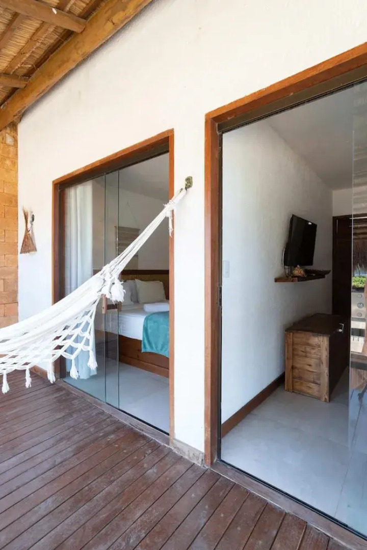Maravilhosa Casa com Piscina em Frente Praia