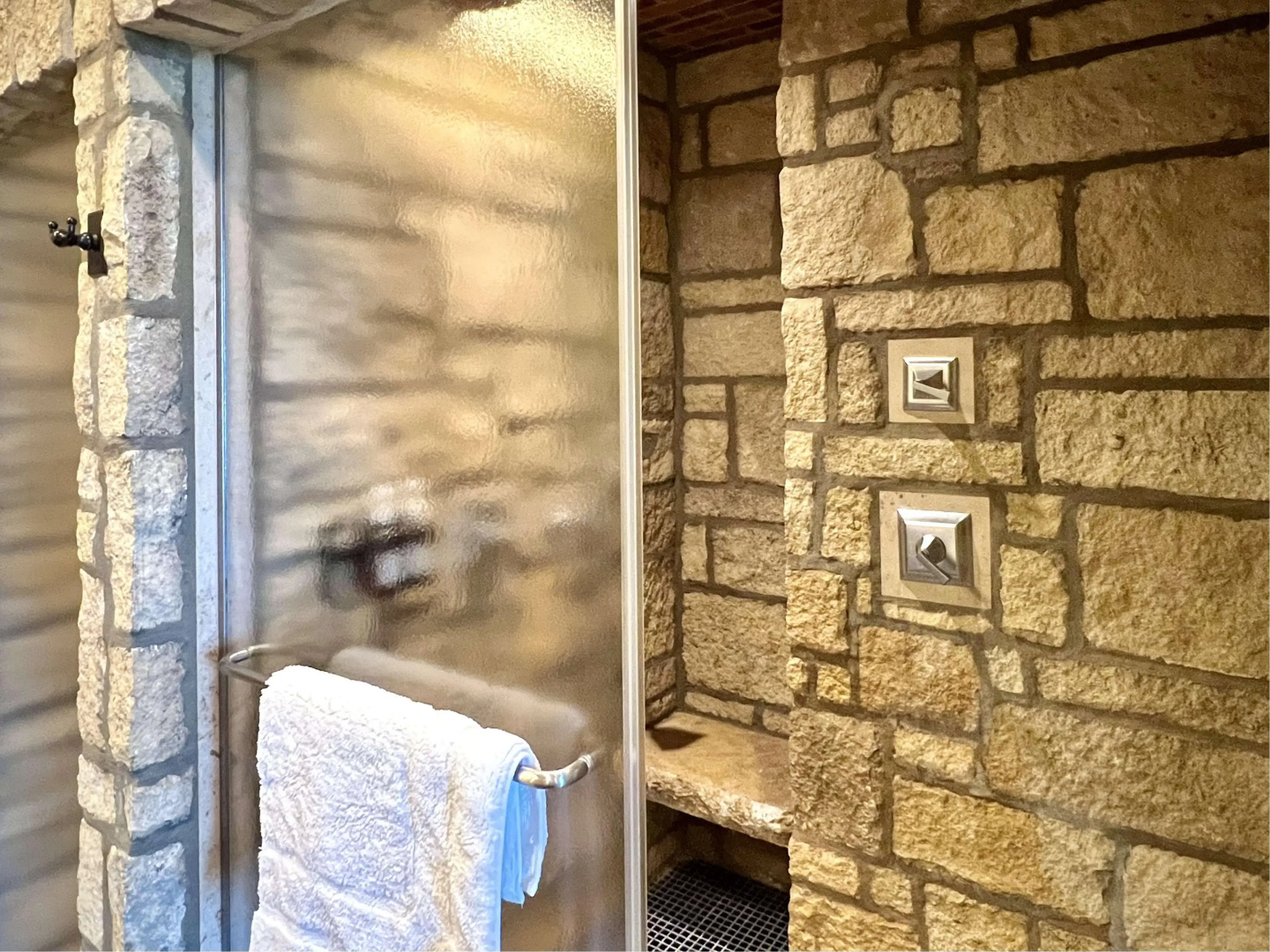 The Oread Lawrence, Tapestry Collection by Hilton