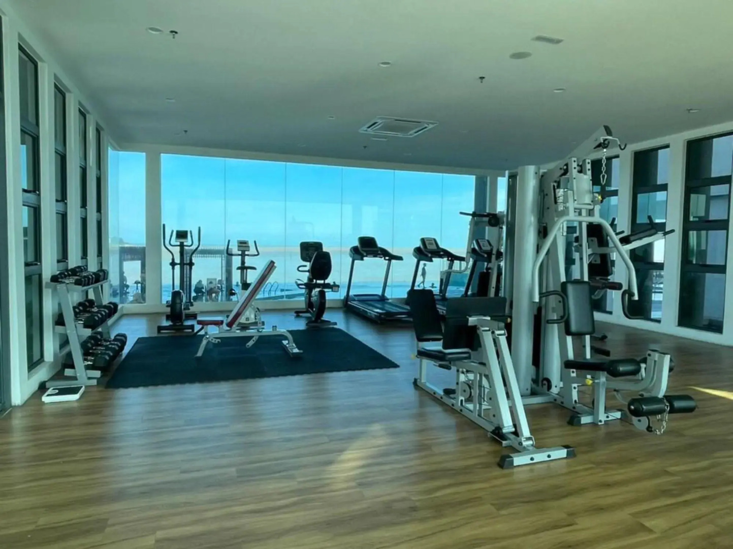 Imperium Residence / swiss bell sea view with pool