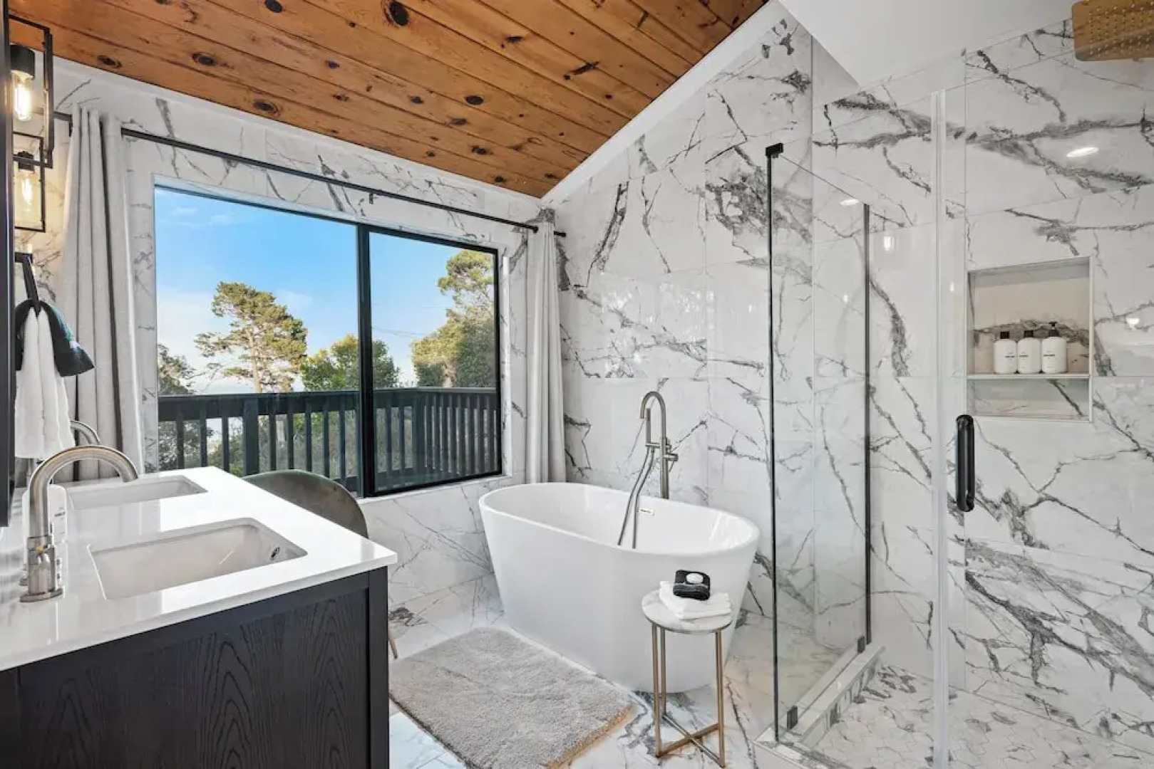 Marbella Lane 3BR Penthouse Executive Suite SFO