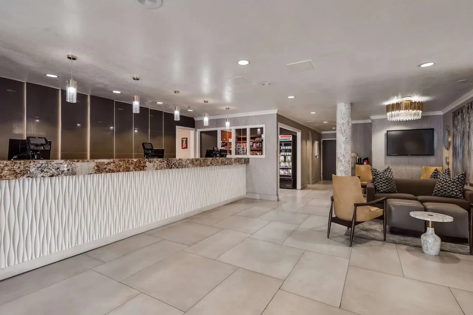 Best Western Plus Abbey Inn