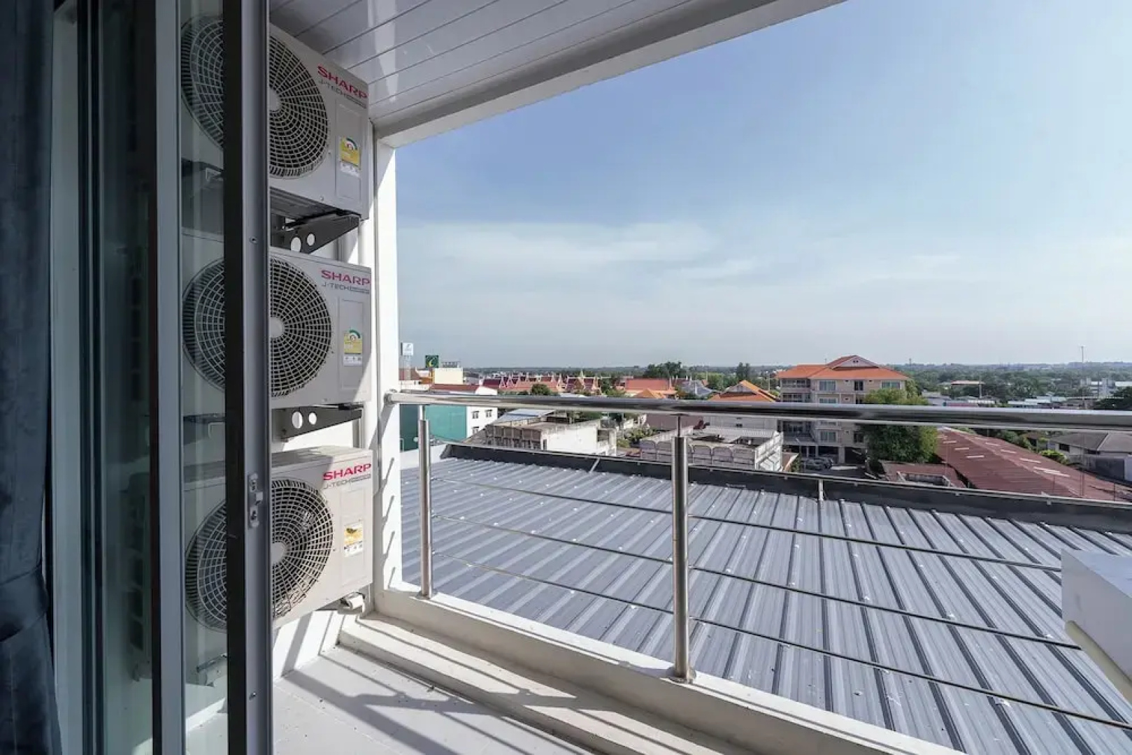 Tj 4711 Residence