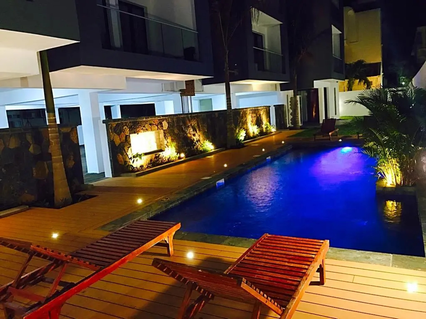 Sugareef West Coast Luxury Penthouse