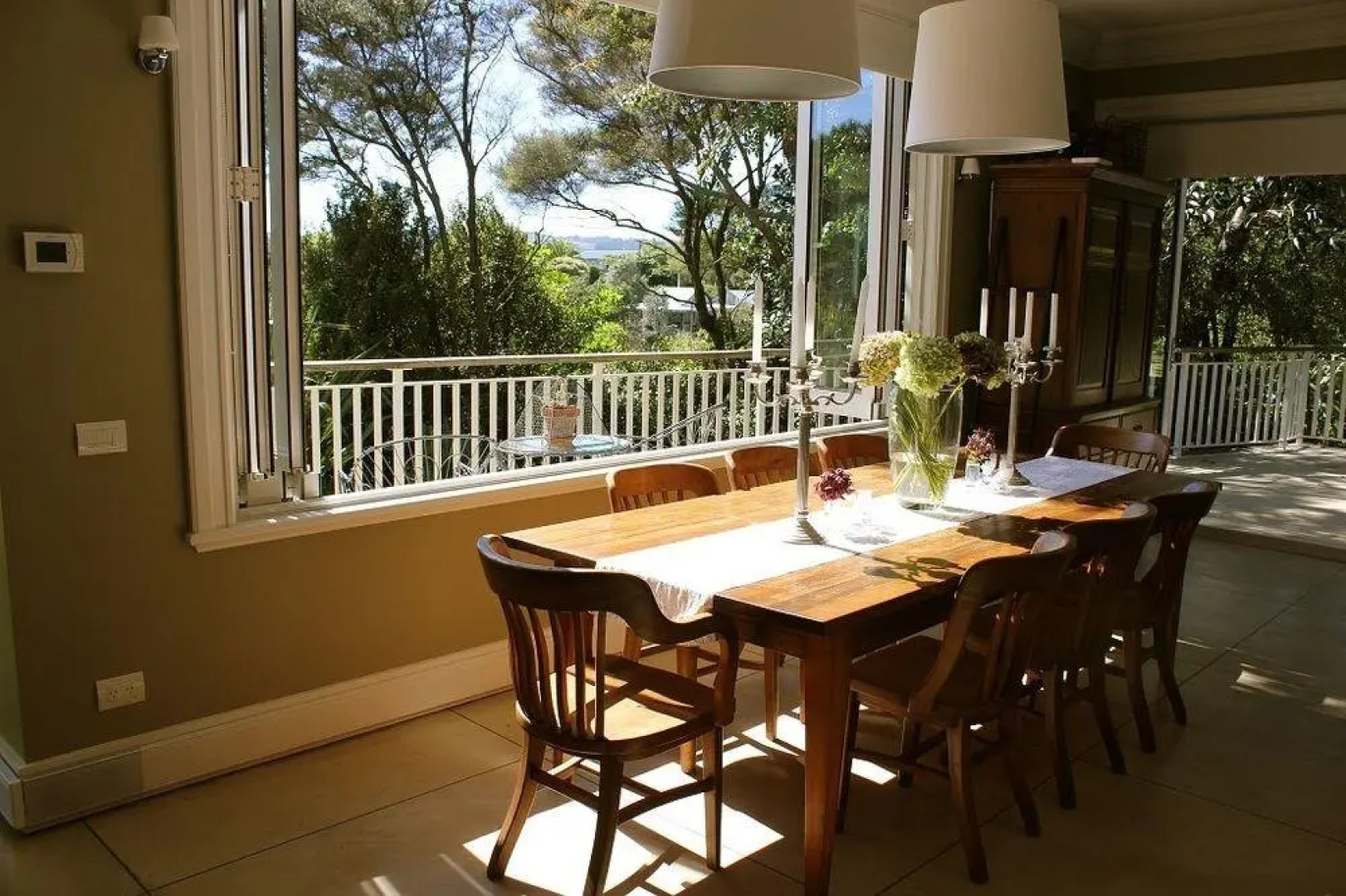 970 Lonely Bay Lodge