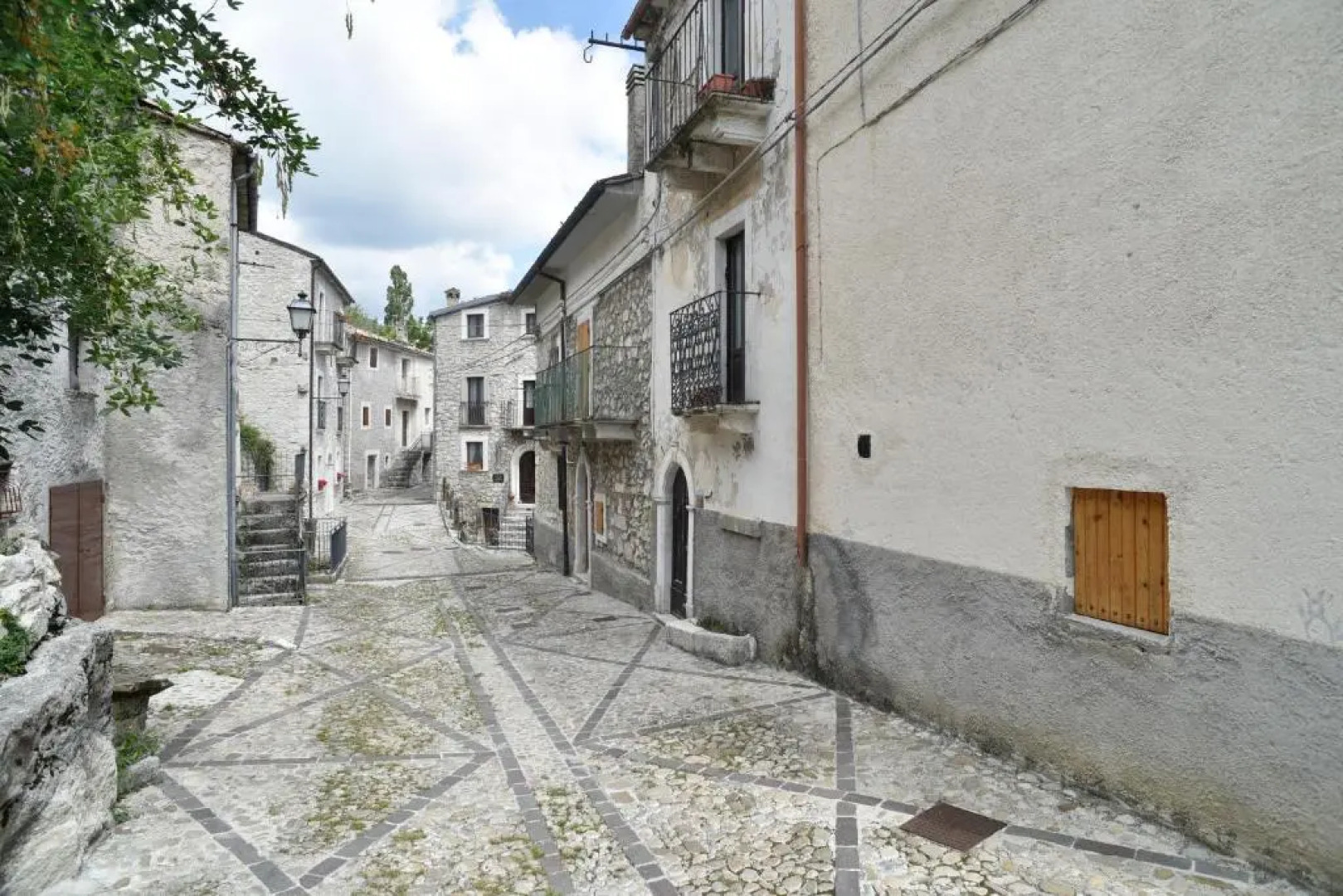 Stone House in Majella Park