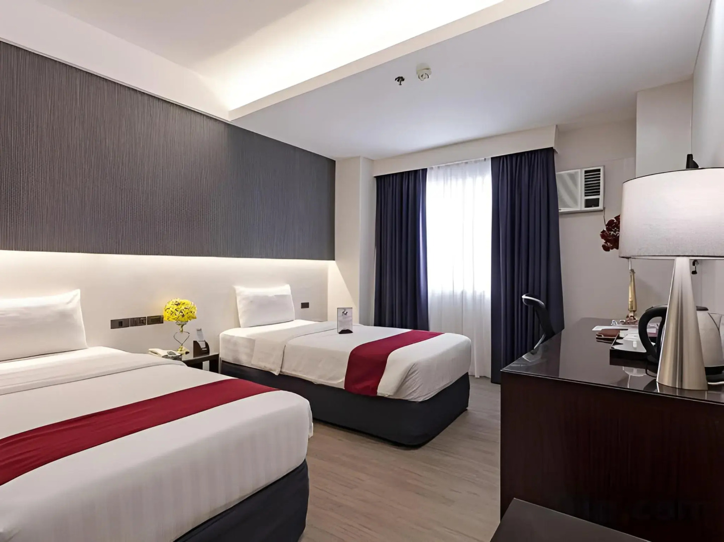 Sarrosa International Hotel and Residential Suites