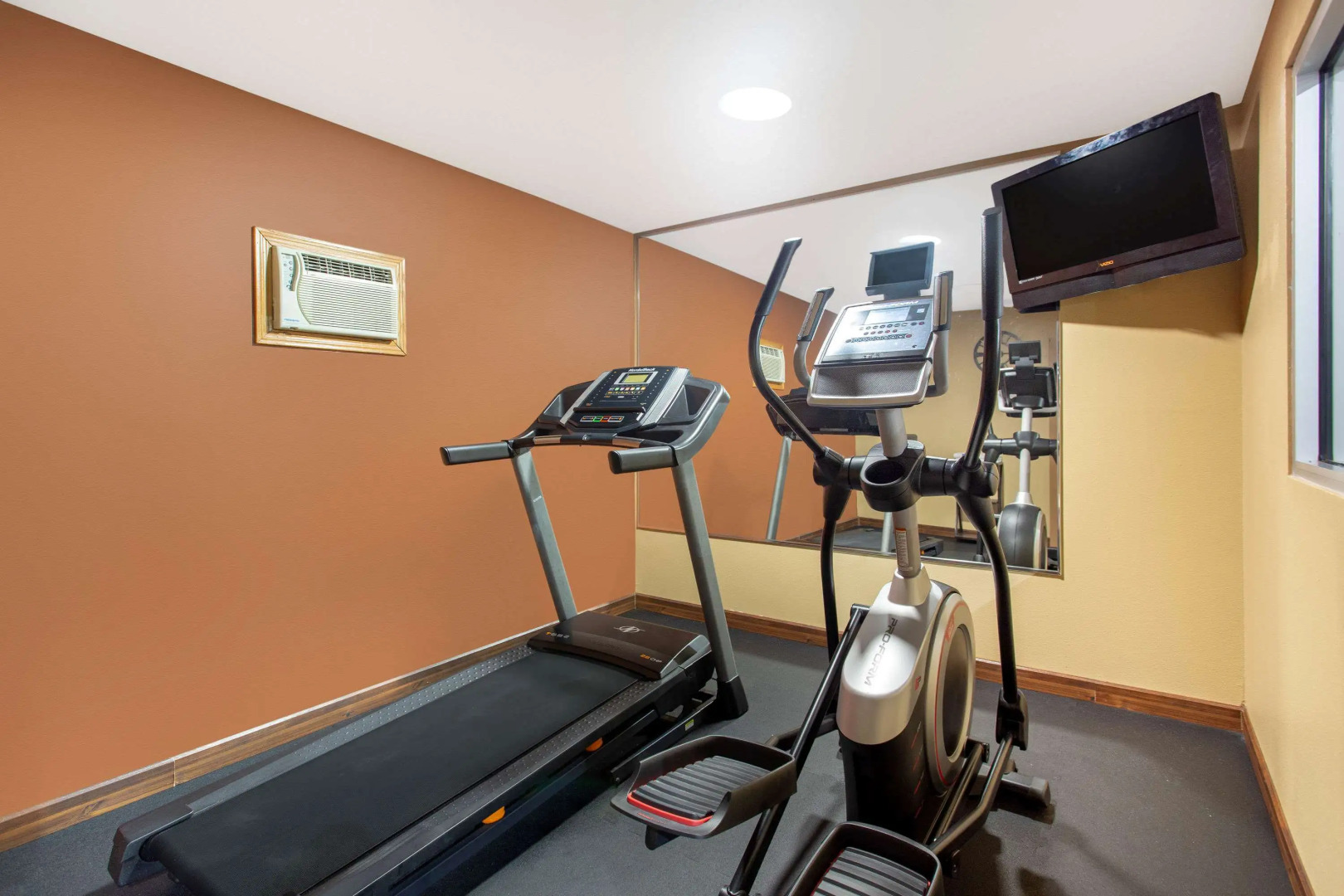 AmericInn by Wyndham Boscobel