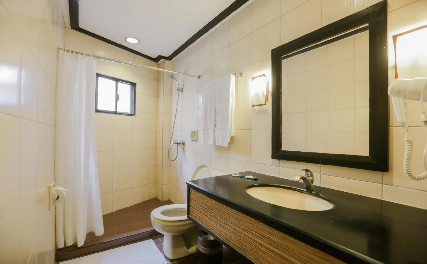 Bacolod Business Inn