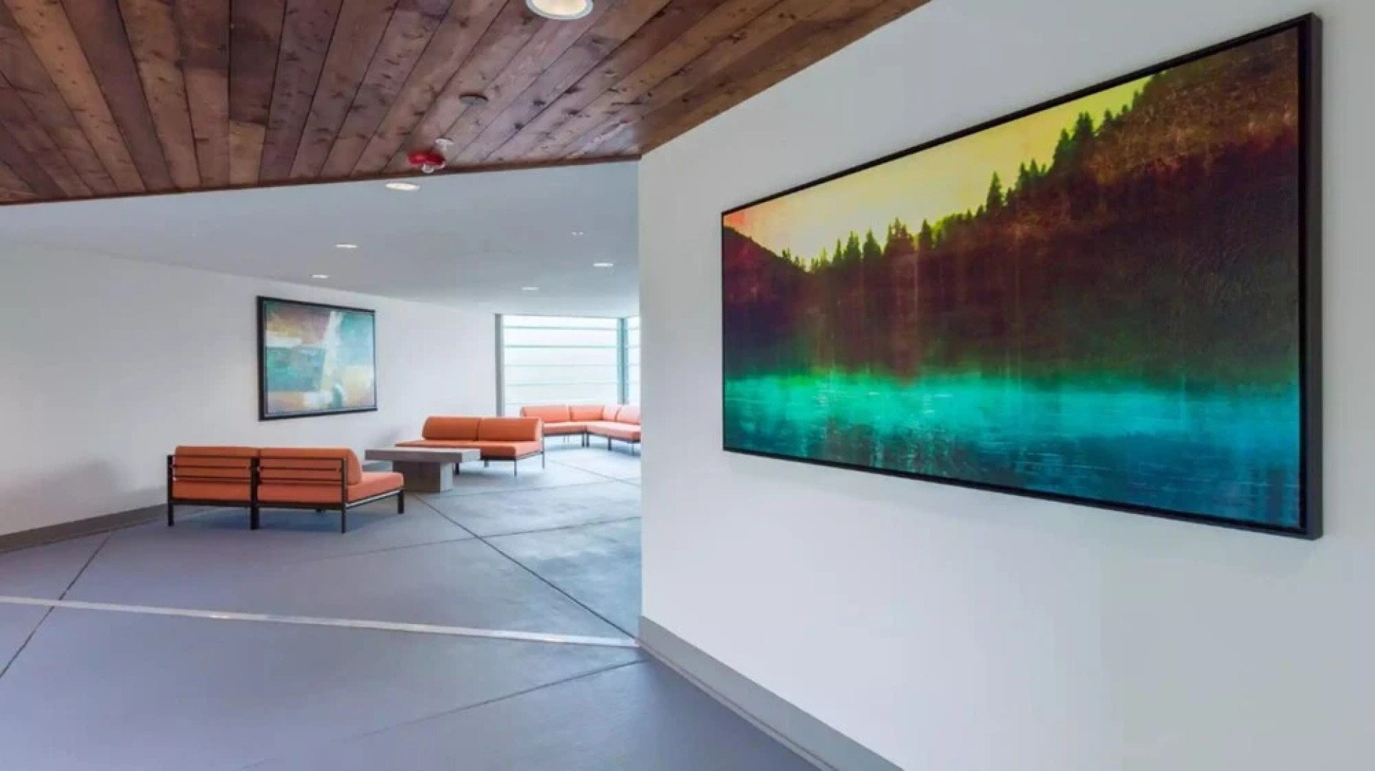 Global Luxury Suites in Emeryville