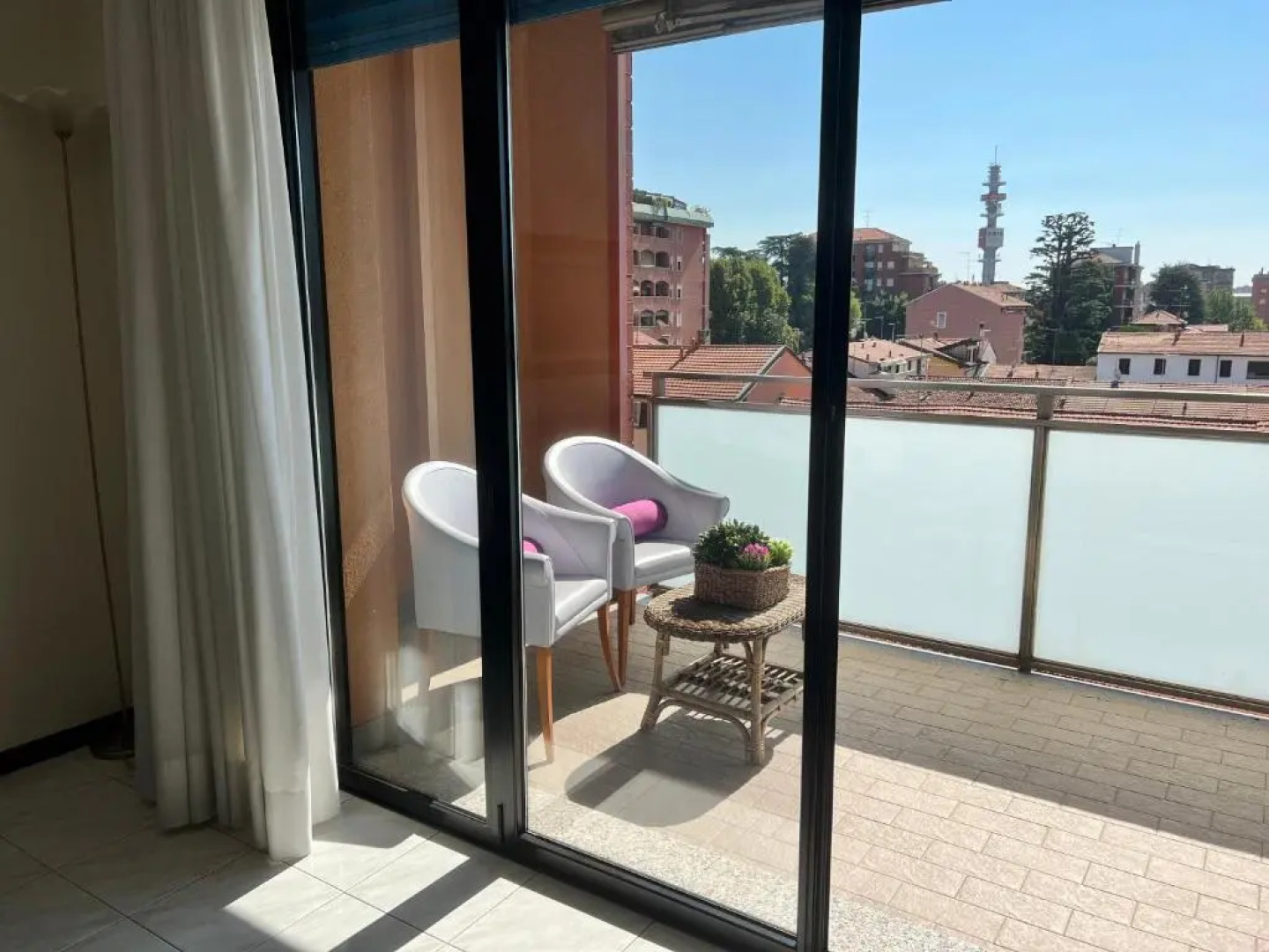 Bnbook Pero Figino Rho Fiera, 2 camere da letto e 2 bagni