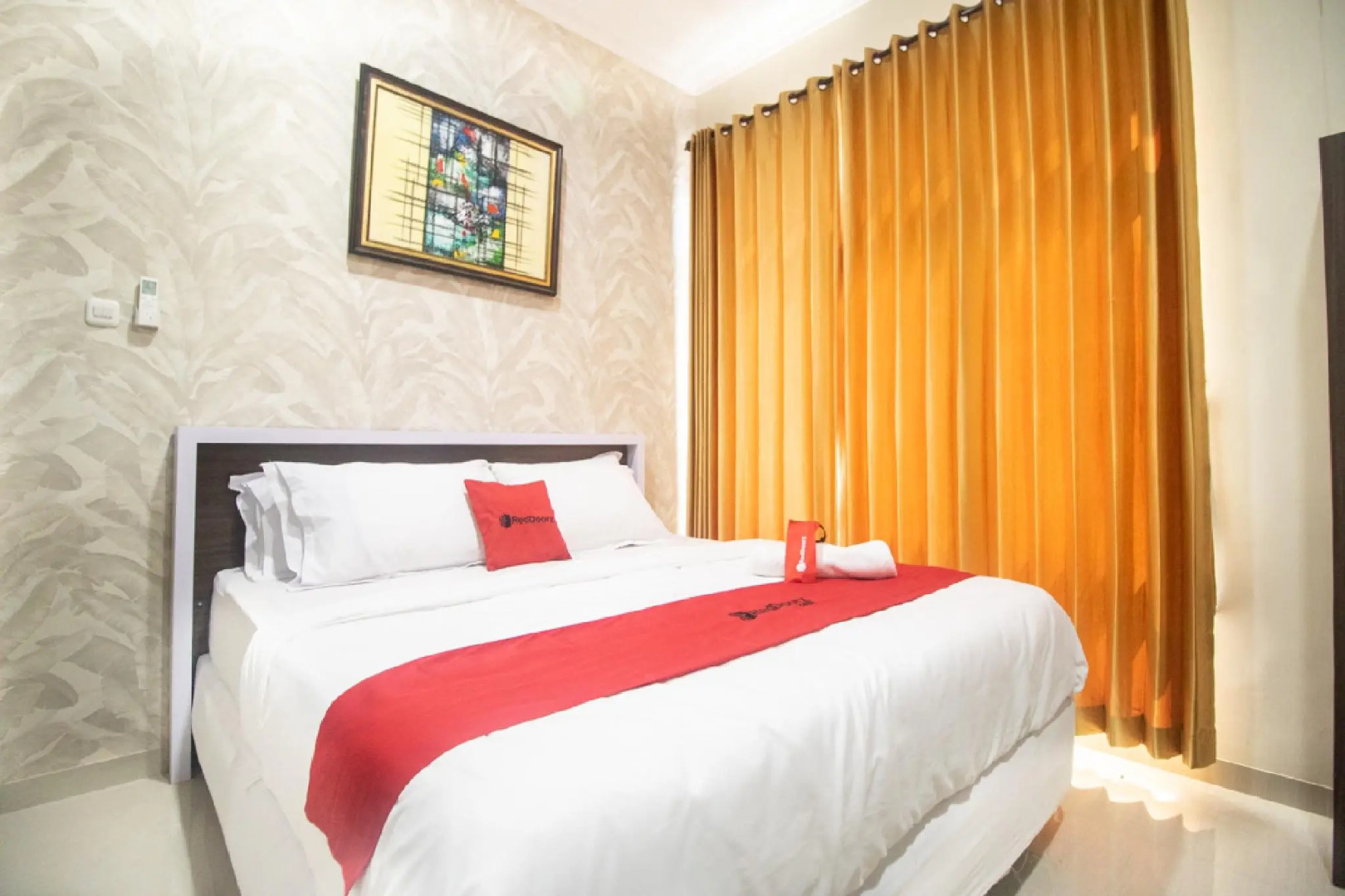 RedDoorz Syariah @ Hotel 91 Jember