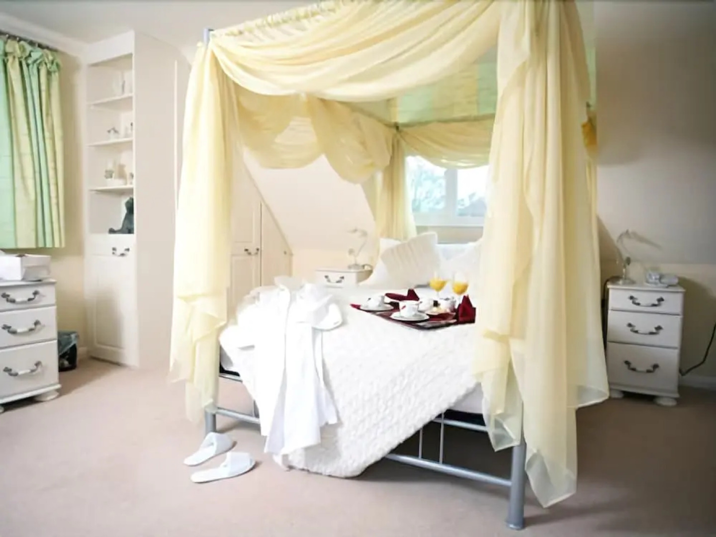 Les Bouviers Restaurant With Rooms