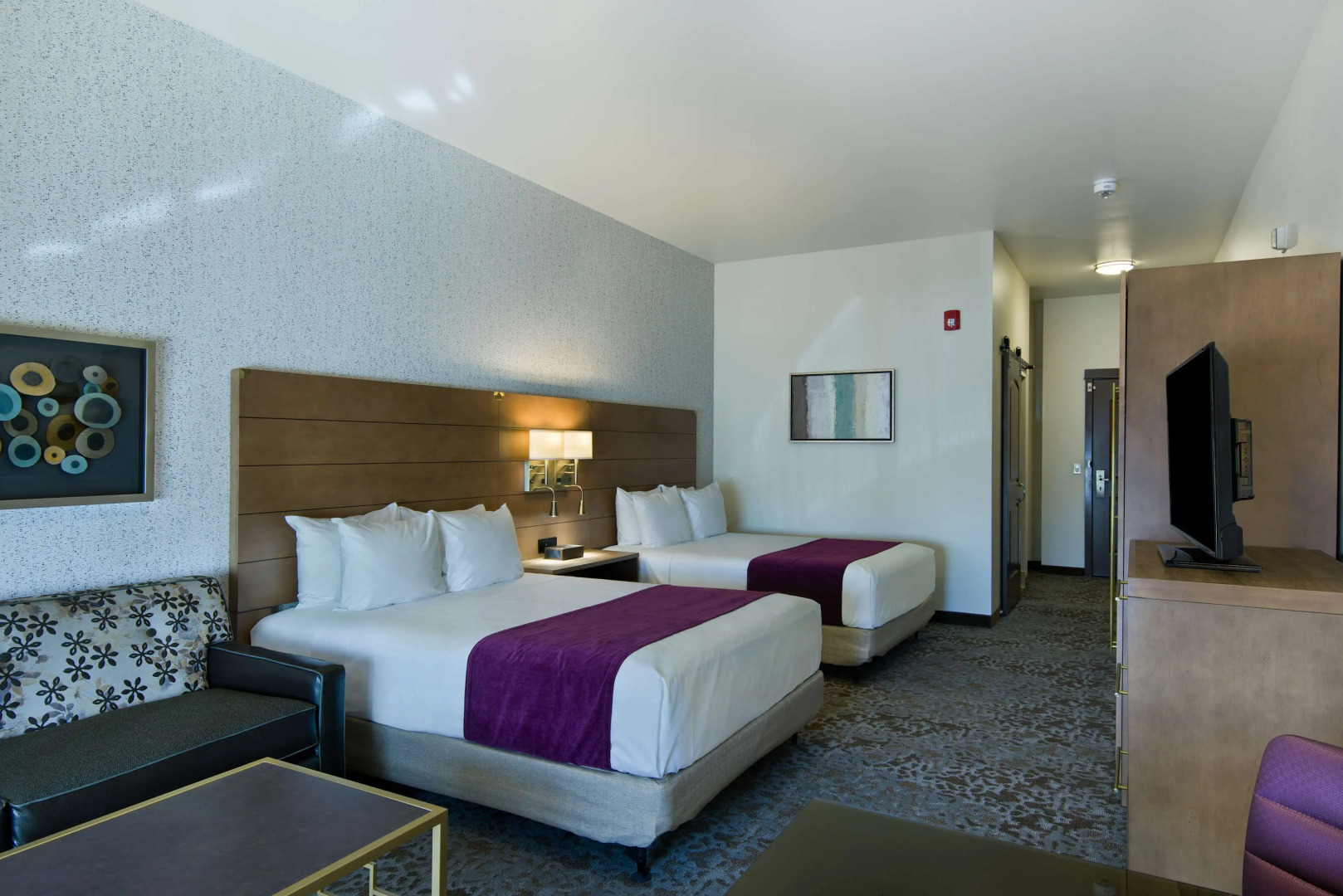 Oxford Suites Sonoma County