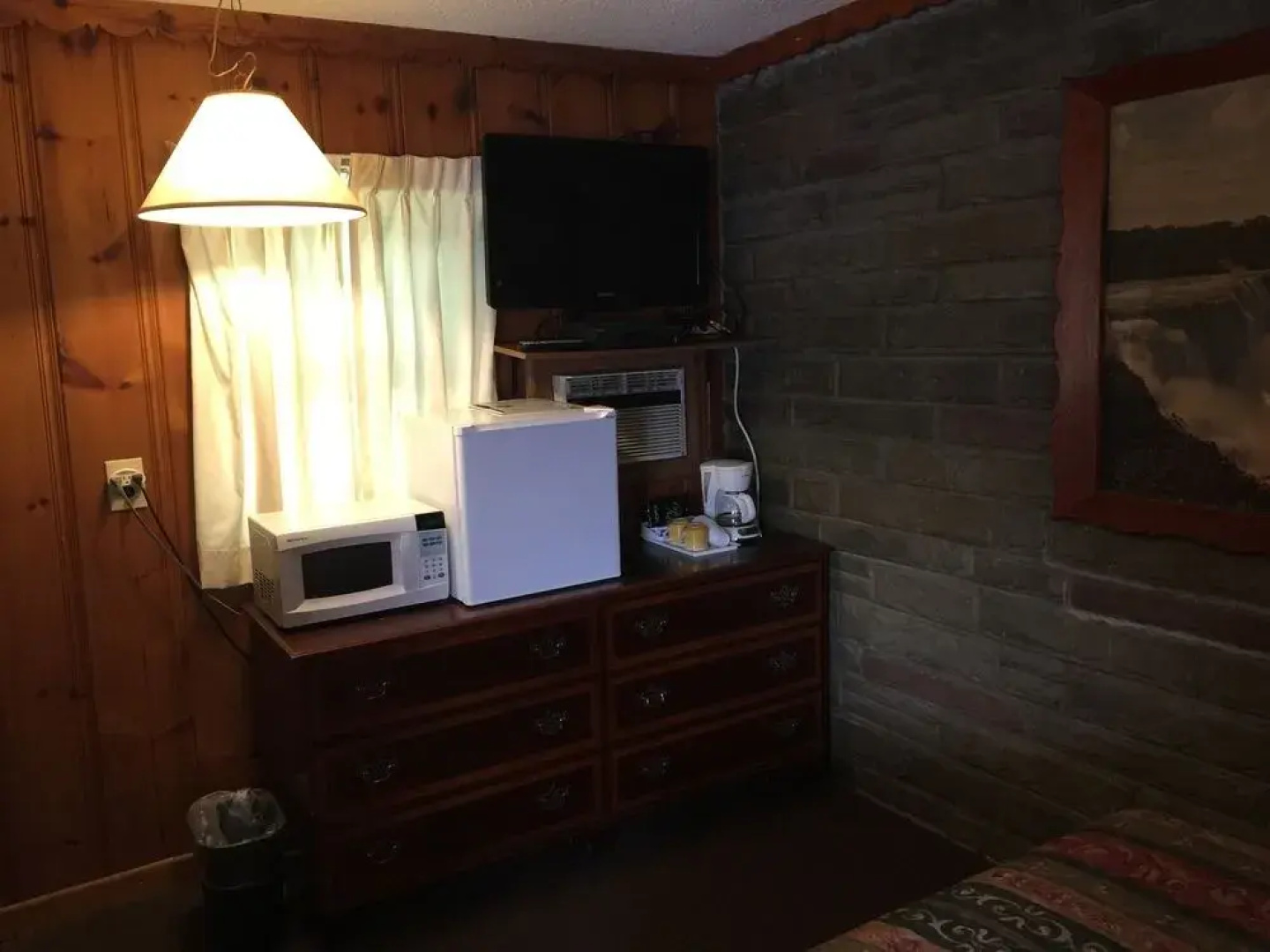 Falls Motel