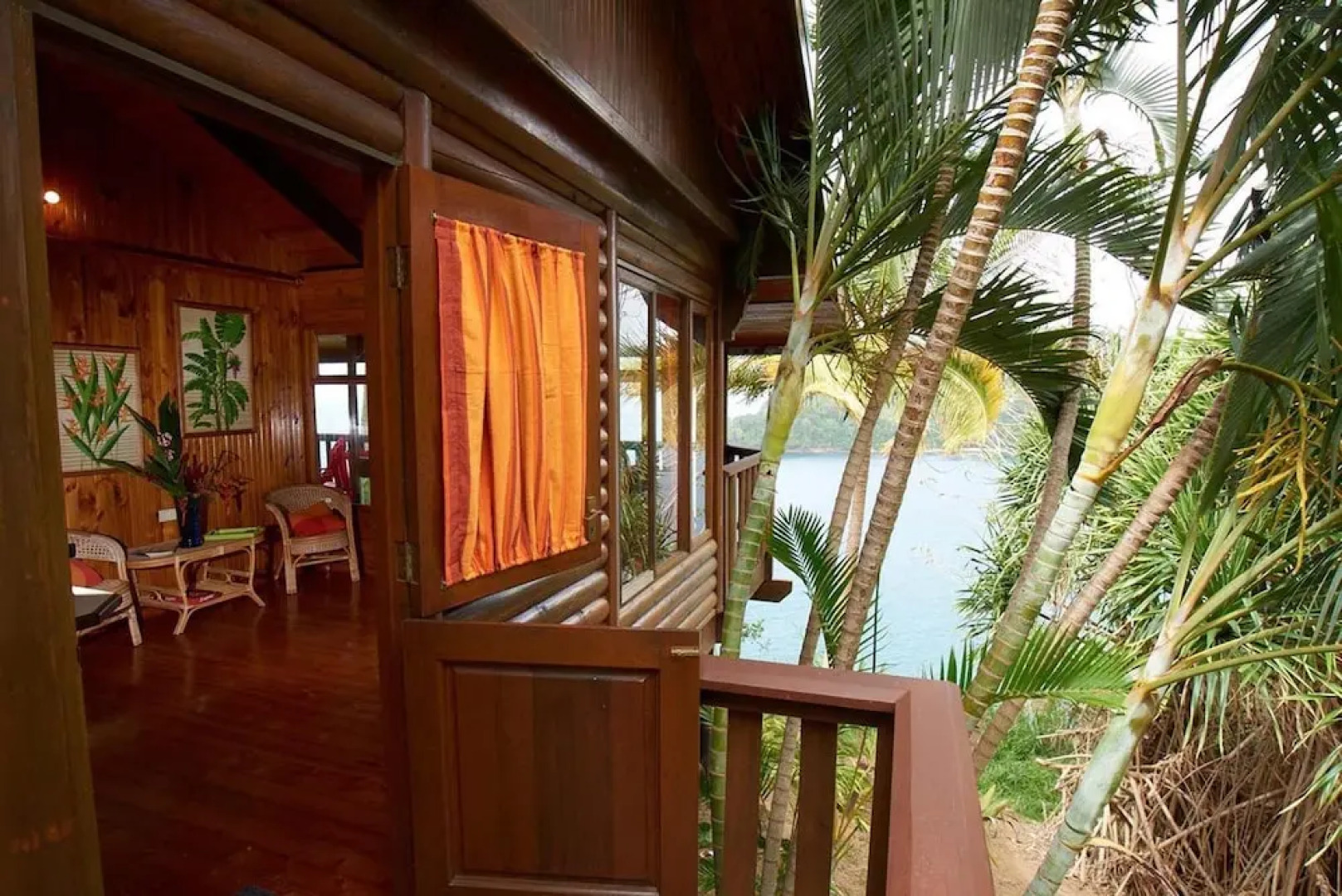 Erasmus Cove Cottages