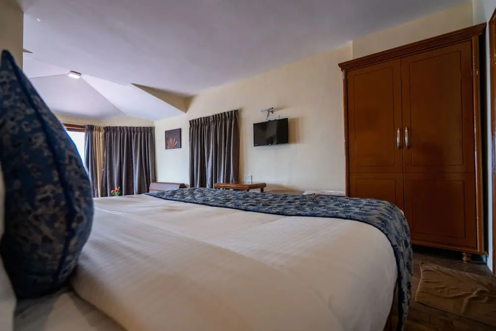 Sagar Holiday Resort.