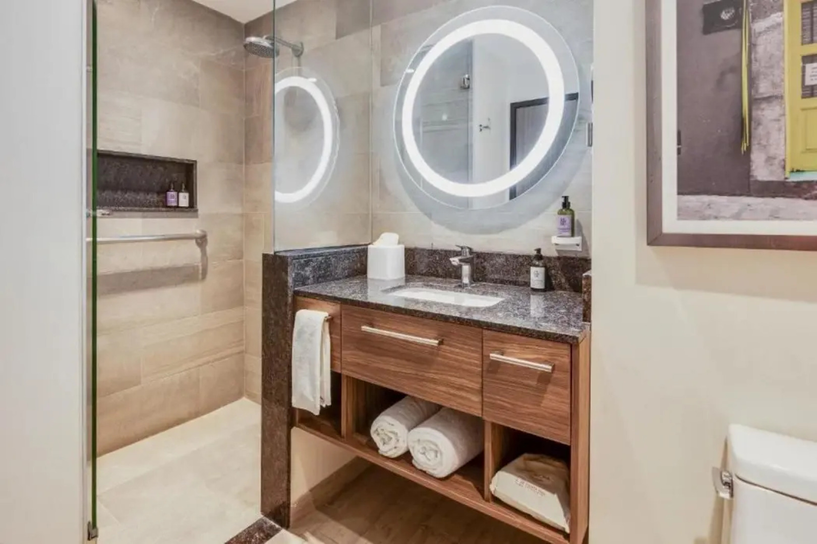 Fiesta Inn Suites Aeropuerto del Bajío