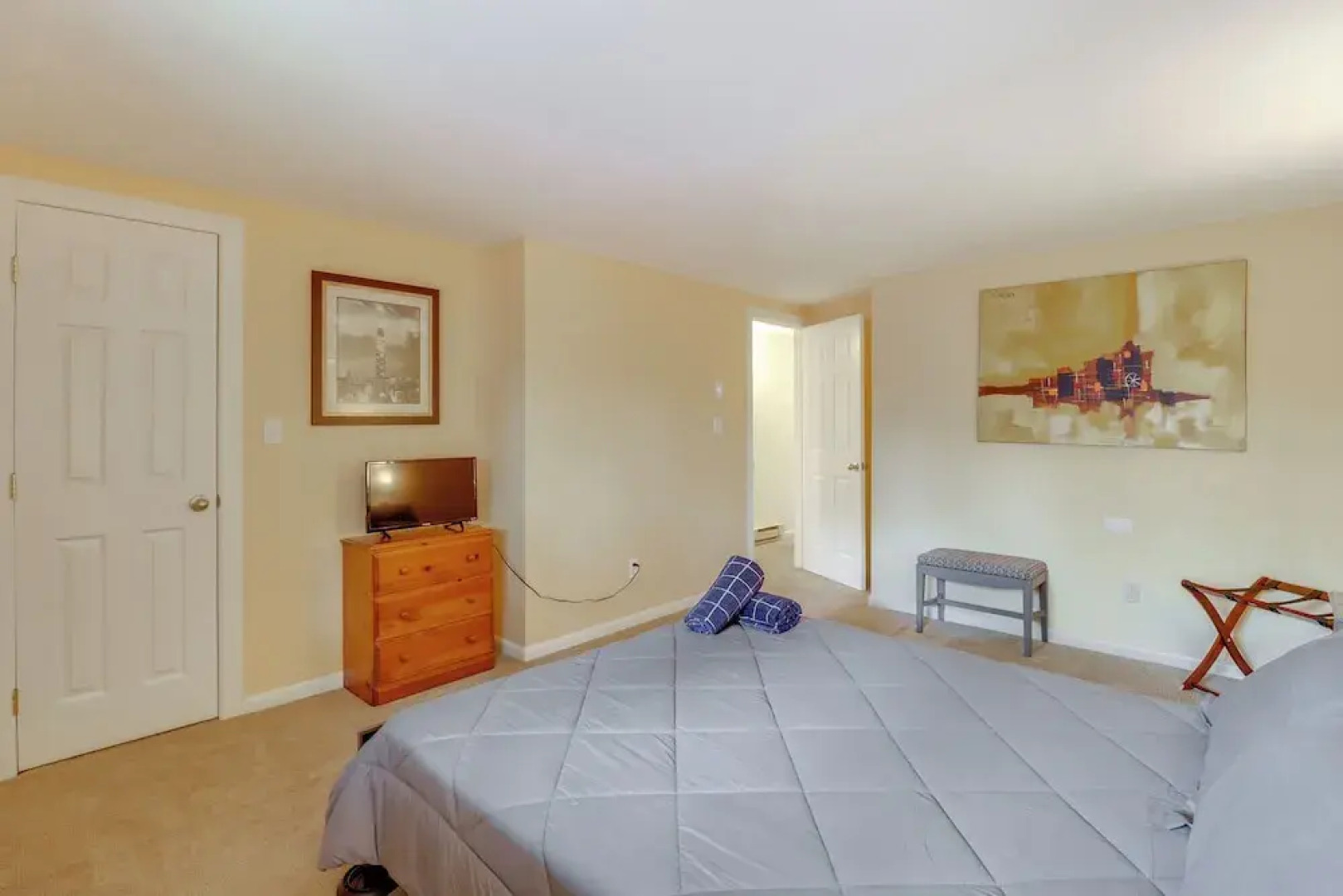 Community Indoor Pool: Tannersville Townhome