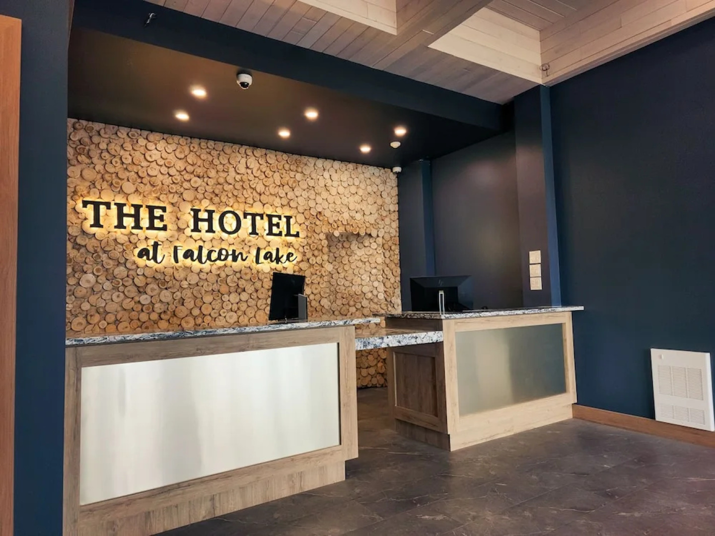 The Hotel at Falcon lake