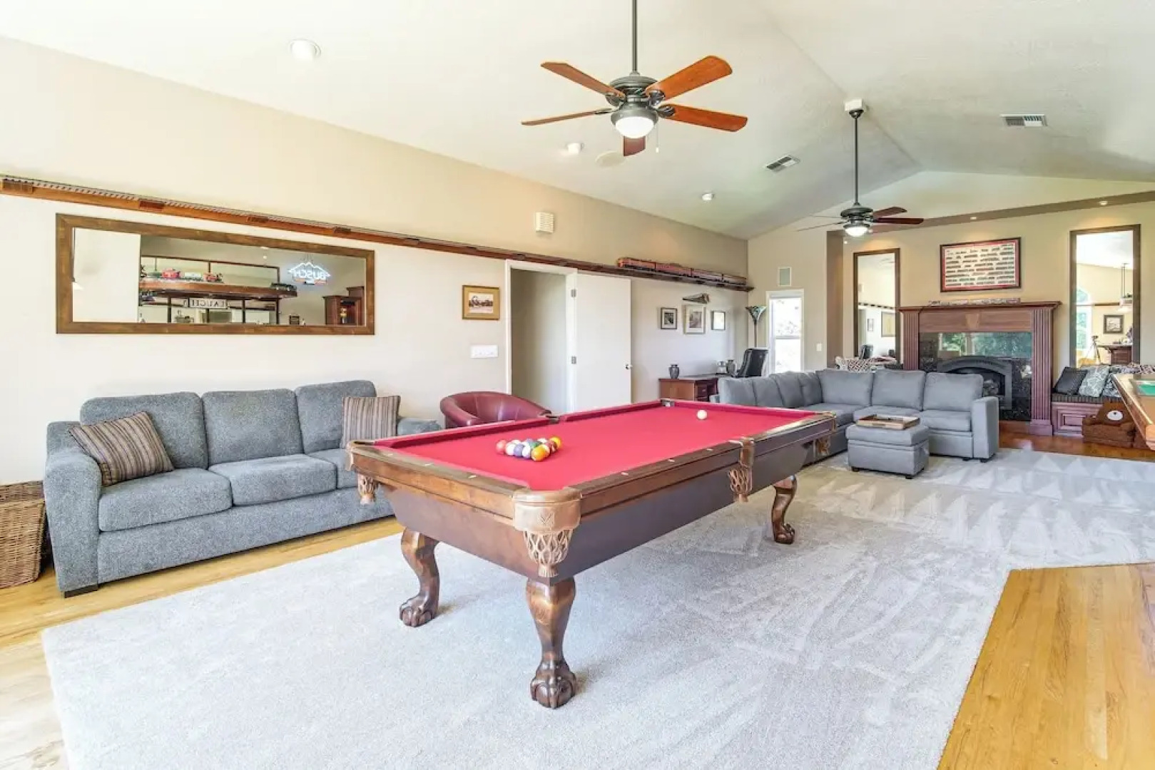 Lovely Riverfront Grants Pass Home: Pool & Hot Tub