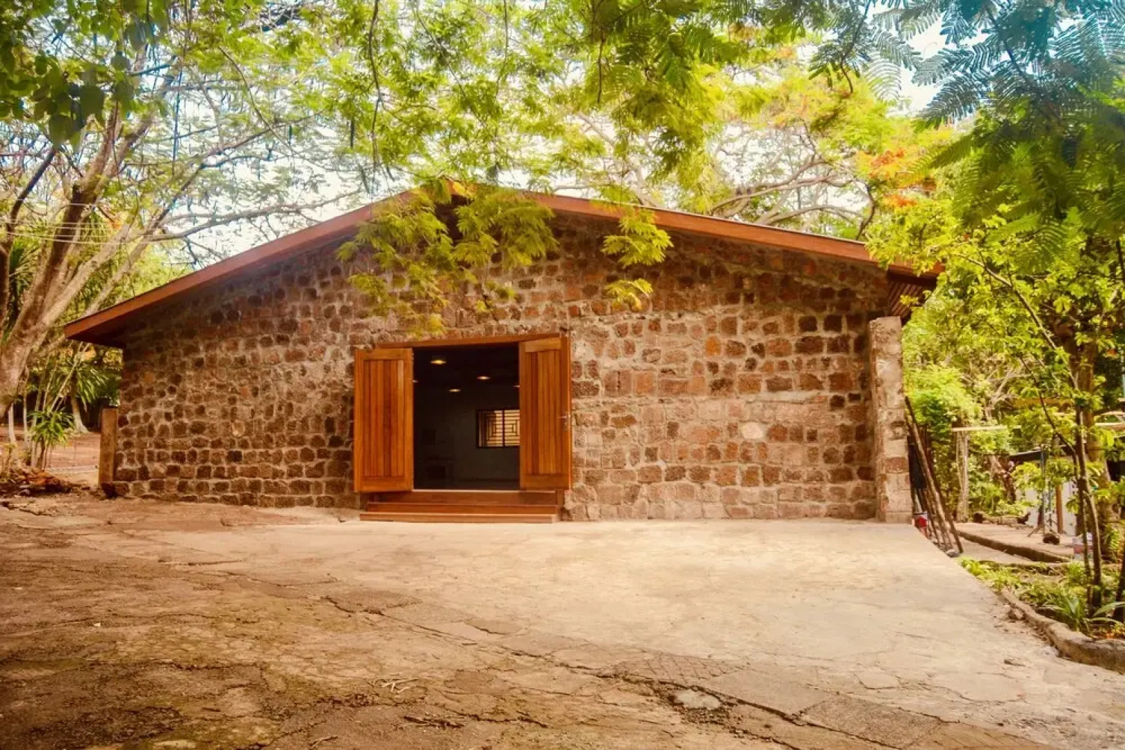 Lacs Villa Guest House