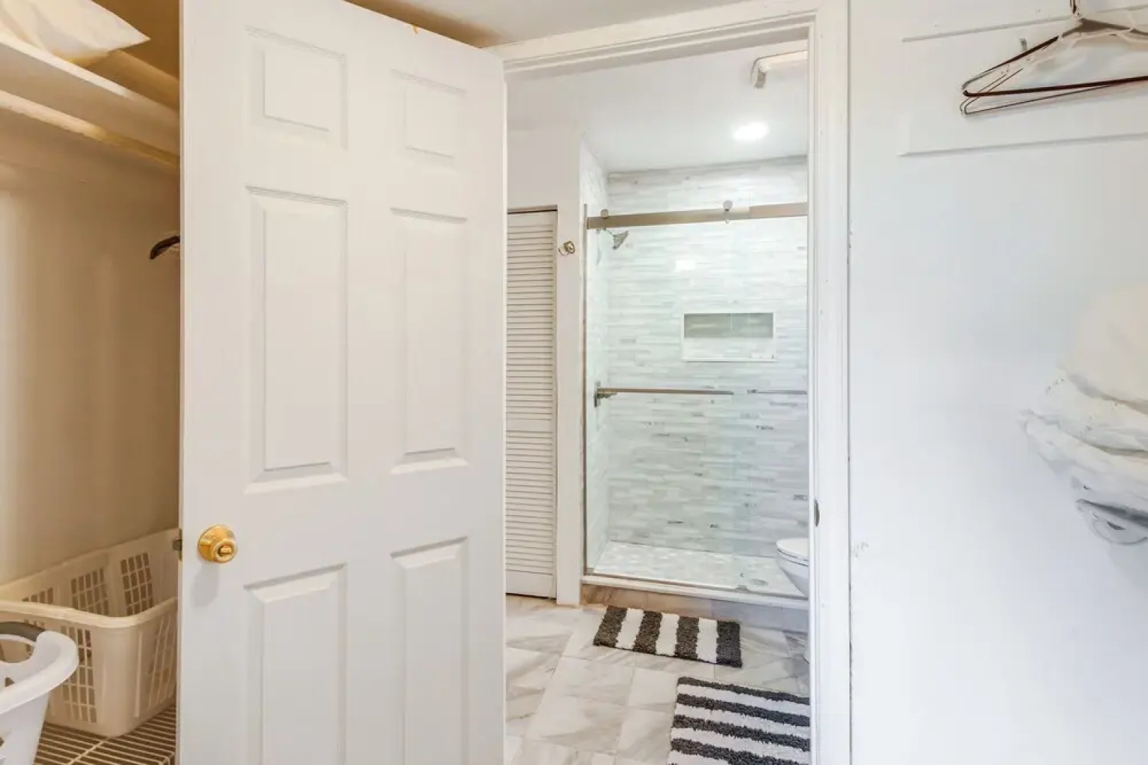 Quaint Welaka Getaway: Steps to St Johns River!