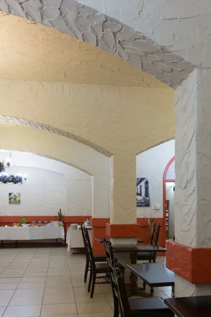 Econo Lodge Hacienda International