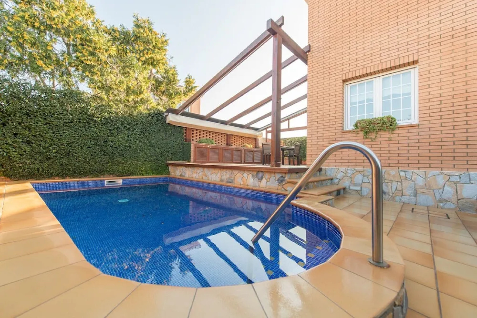 HomeHolidaysRentals Royal