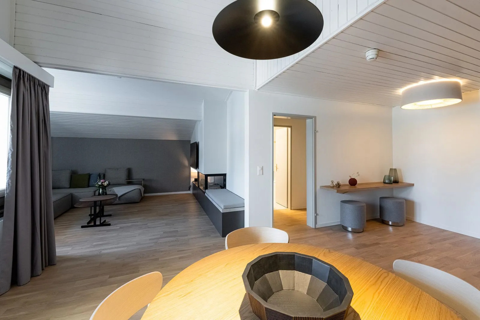 Victoria Hotel & Residence