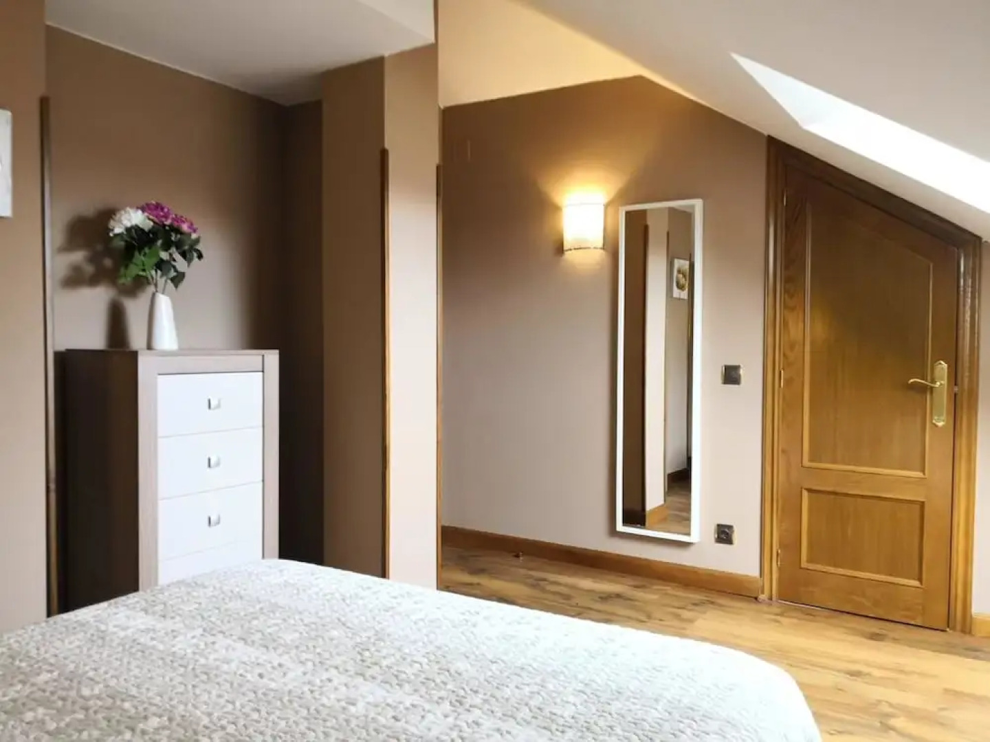 Apartment With 2 Bedrooms in Ribadeo, With Wonderful Mountain View, En