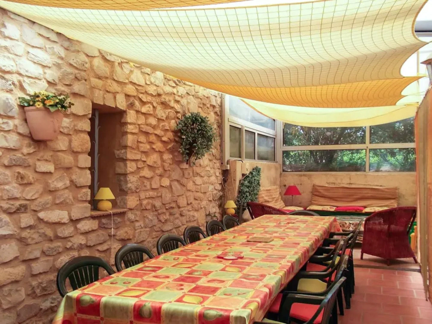 House With 6 Bedrooms in Vaison-la-romaine, With Wonderful Mountain Vi