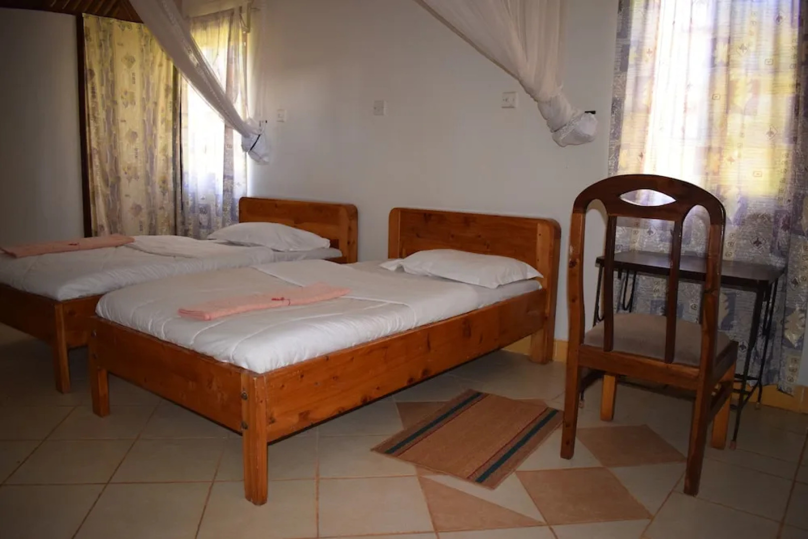 Ngorongoro Camp & Lodge