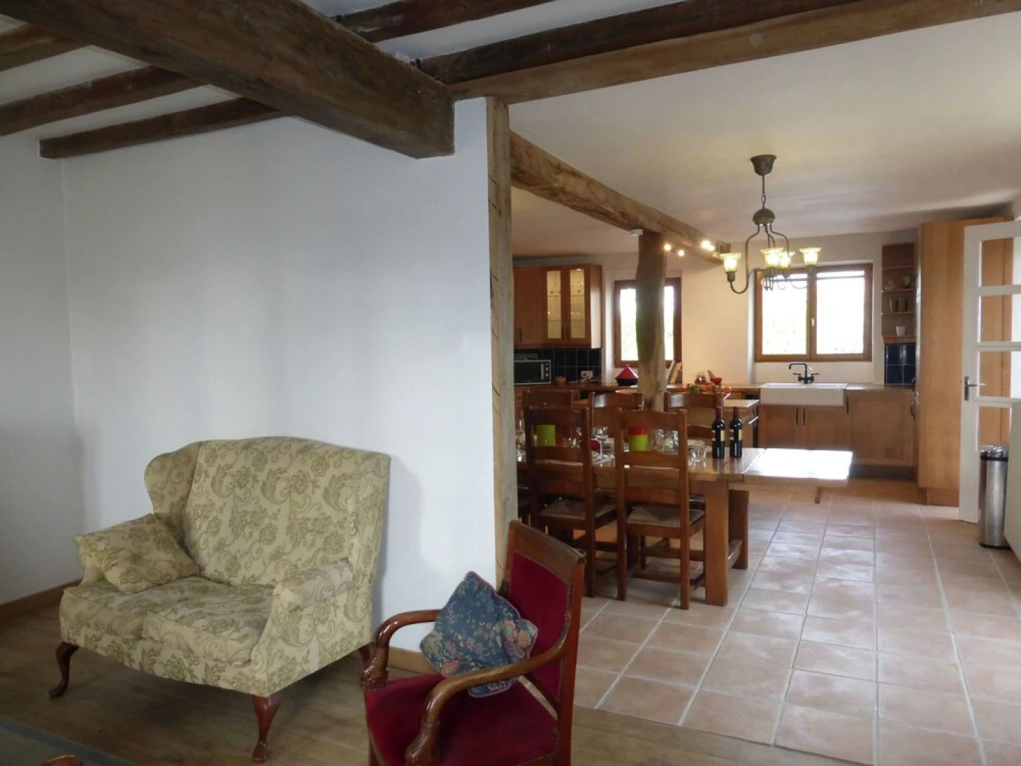 Luxurious Villa in Cazaubon with Swimming Pool