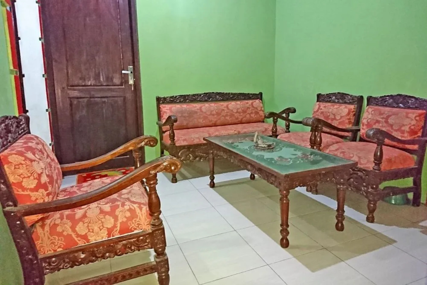 OYO 2522 Umi Inn Bell