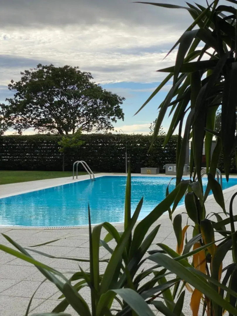 Viktria Vzparti Medencs Apartman