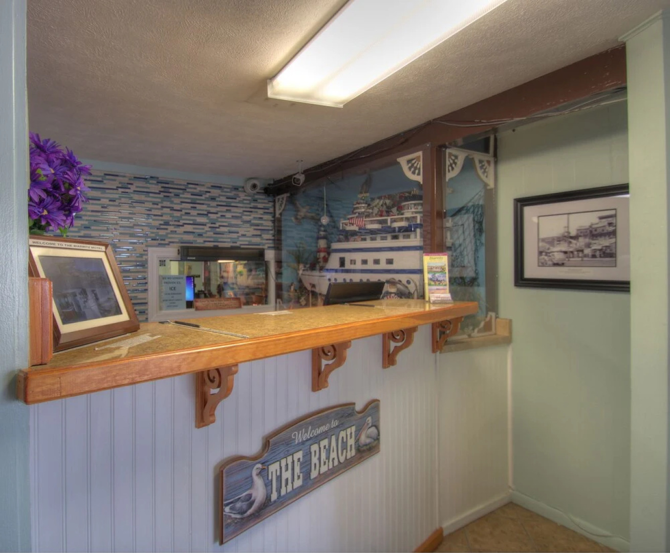 Biarritz Motel & Suites