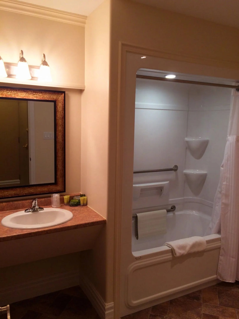 Balsam Suites Boutique Inn & Residence