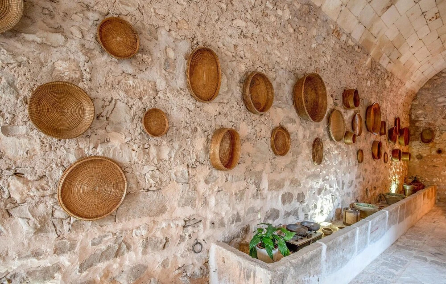 Amazing Home in Ragusa With Wifi, 4 Bedrooms and Outdoor Swimming Pool